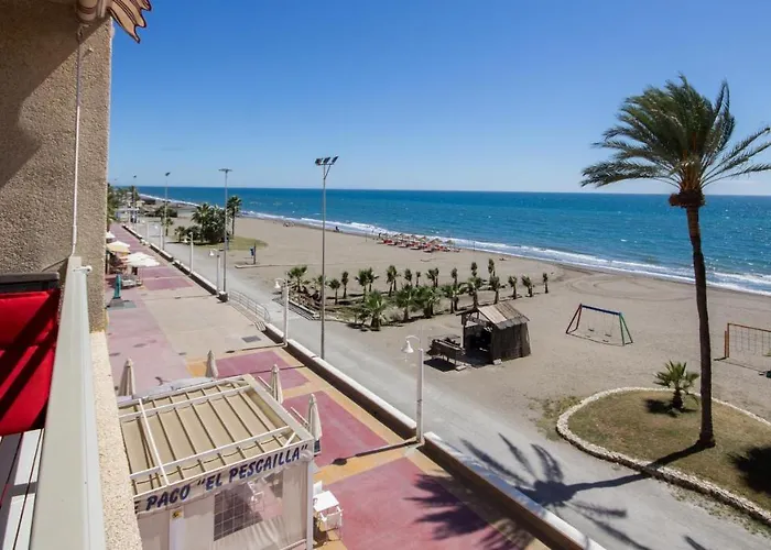 1 - Sea Front Apartman *